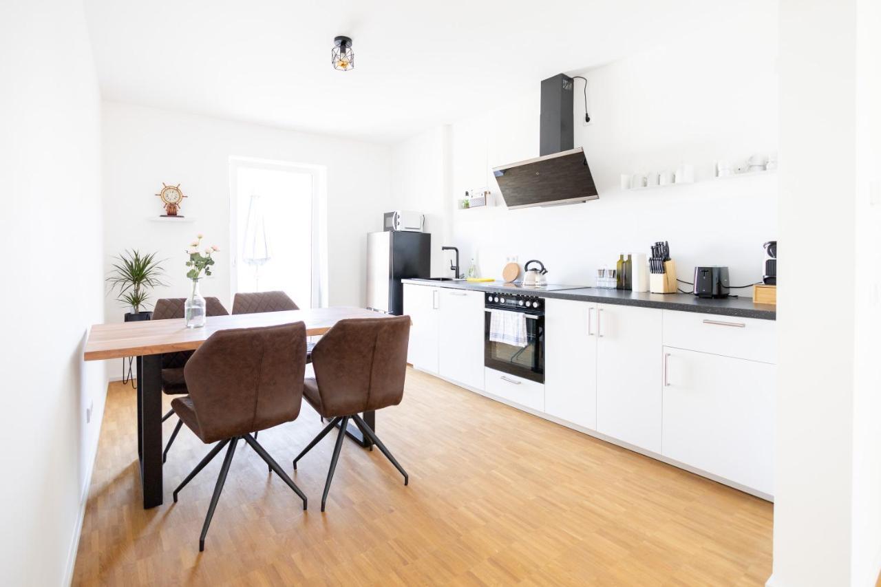 Ko-Living - Captain'S Suite - Altstadt - Mit Kueche, Smart Tv & Balkon - 6P Halle  Exterior photo